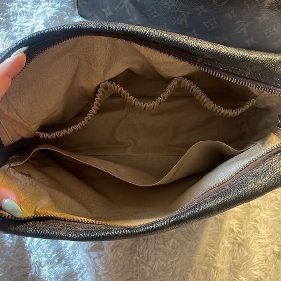 LV monogram trousse toilette 23 - Picture 4 of 8